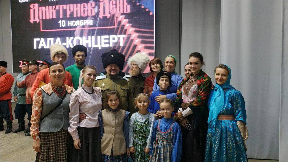 Taneční soubor Luganci z Lugansku, LLR, na folklorním festivalu v Jekatěrinburku, 2019