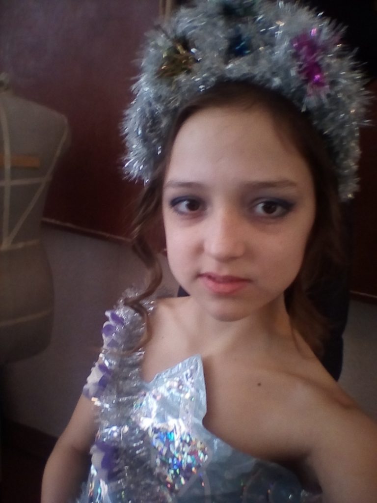 Naďa Brechova, 14, tanečnice, Lugansk, LLR